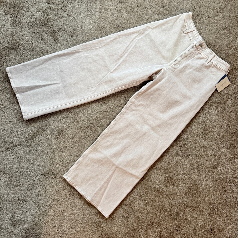 NWT Universal Thread High-waisted Wide Legged Pants